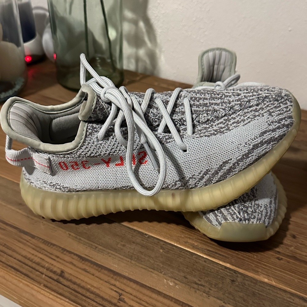 Men’s Adidas Yeezy Boost 350 Vol. 2 “ Blue Tint” Size 7